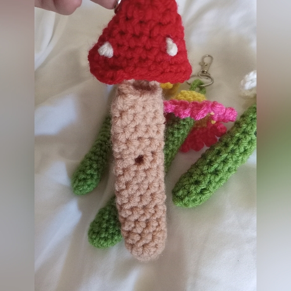 Handcrafted Pen holder crochet lanyard and keychains - Picture 5 of 8